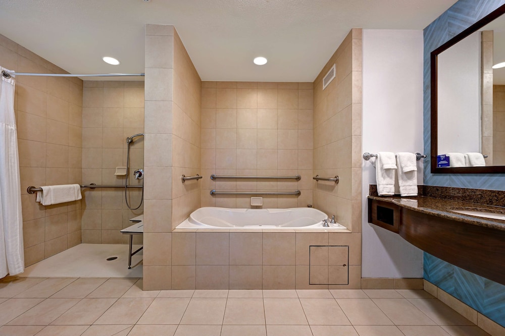Hilton Garden Inn San Bernardino - photo 45