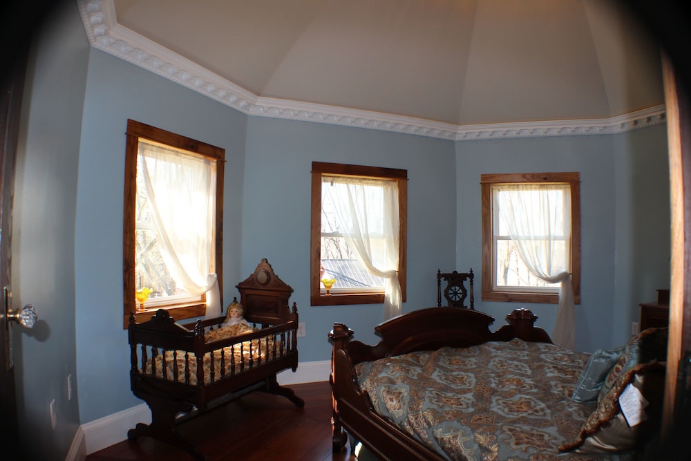 Millsap baker Estate - photo 3