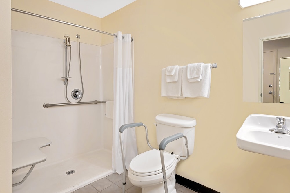 Brookings Inn - photo 14