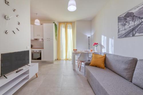Maloja 10 Casa Maloja ampio appartamento — 4-Star Luxury Hotel in Milan, Italy