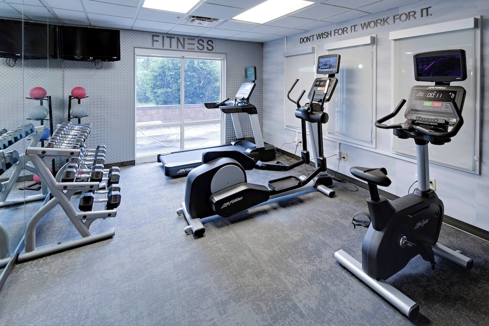 Fairfield Inn and Suites by Marriott Youngstown Austintown - photo 15