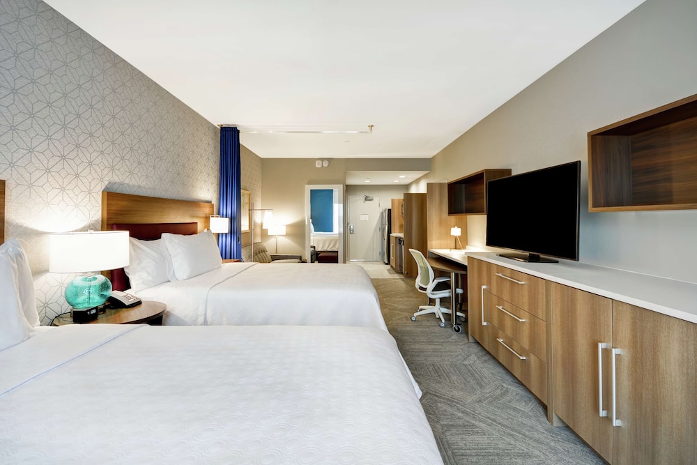 Home2 Suites by Hilton Plano Legacy West - photo 17