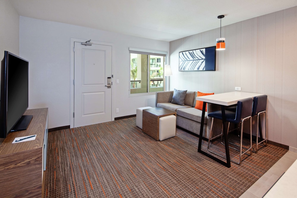 Homewood Suites by Hilton San Diego Central - photo 15