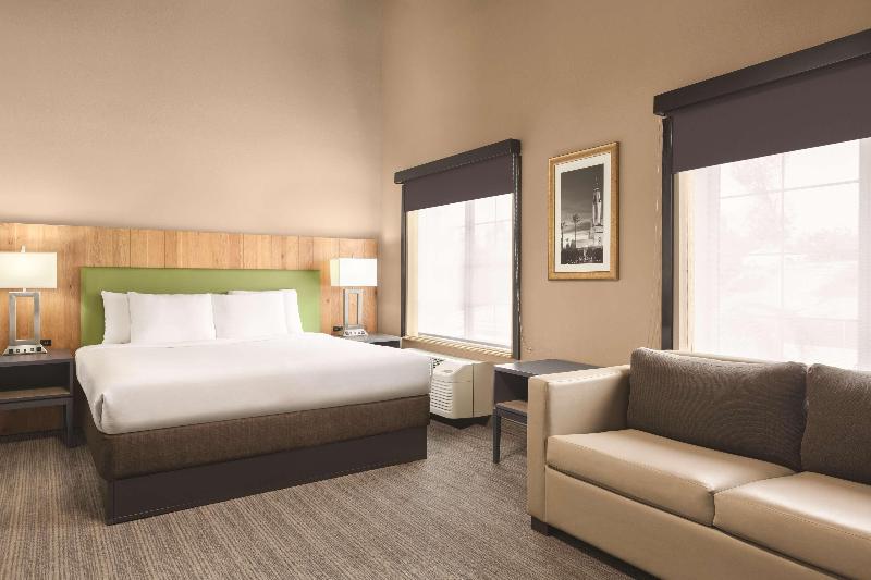 Spark by Hilton Redlands - photo 7