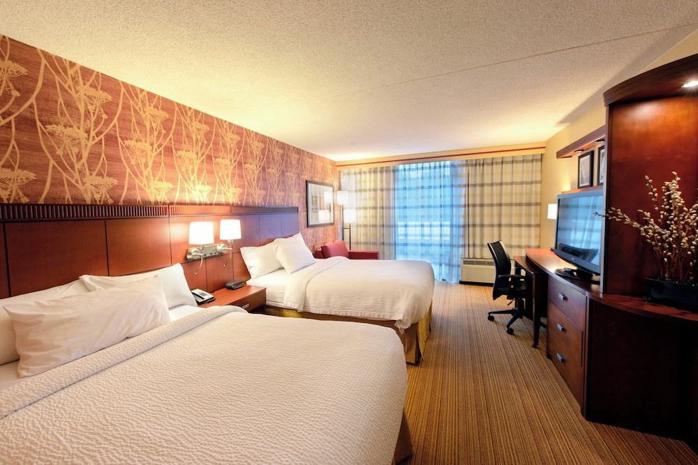 Courtyard by Marriott Canton - photo 10