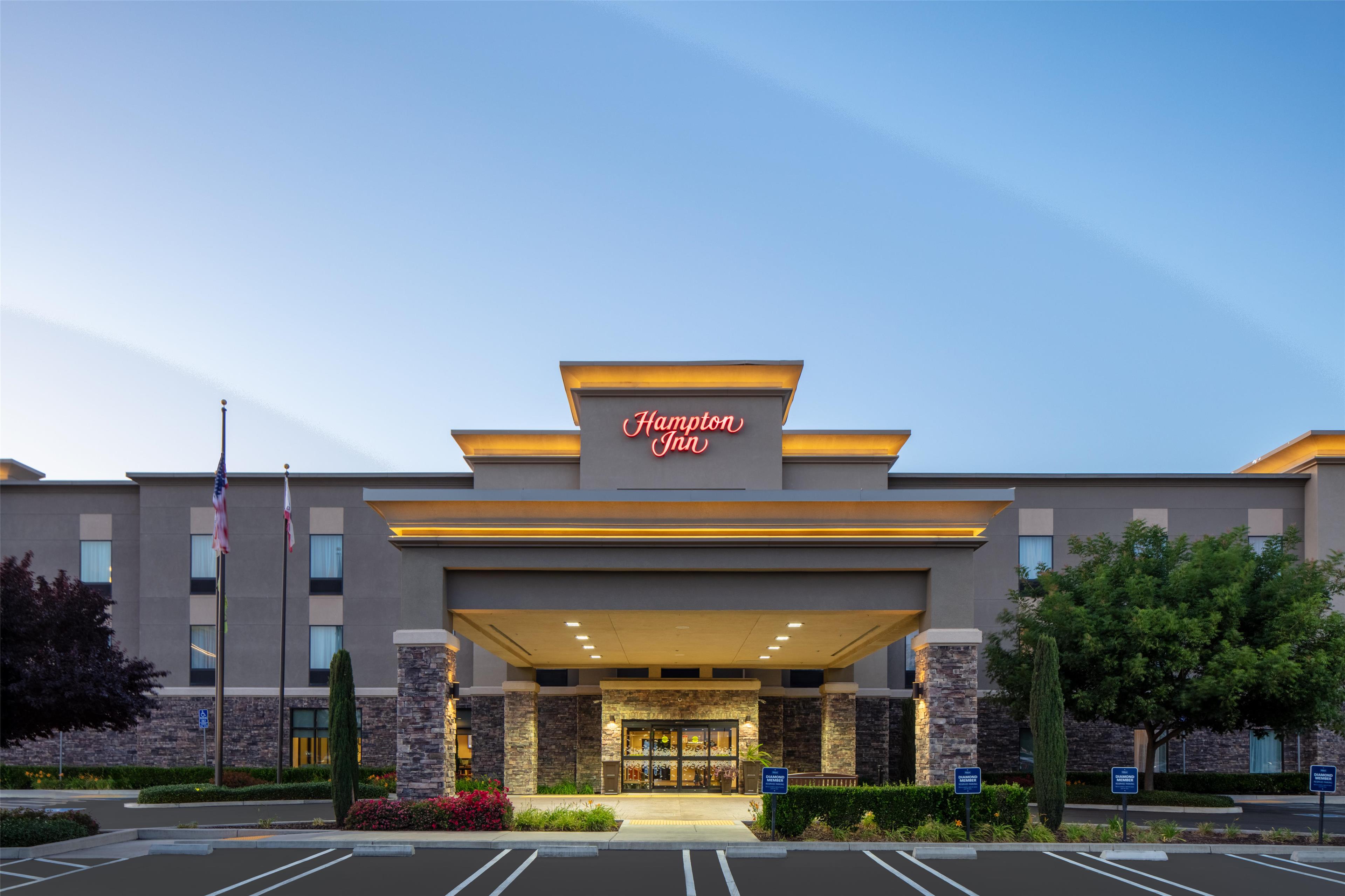 Hampton Inn Turlock - photo 2
