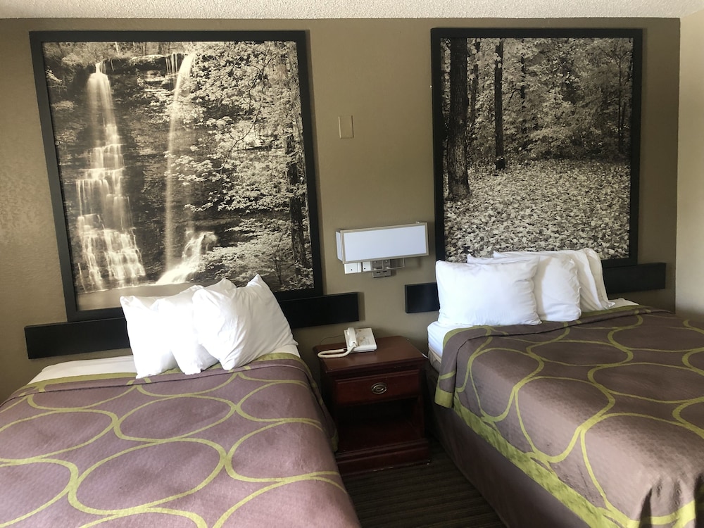 Super 8 by Wyndham Neosho - photo 11