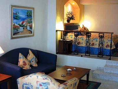 Casa Real Hotel & Suites — Boca Del Rio — photo 2