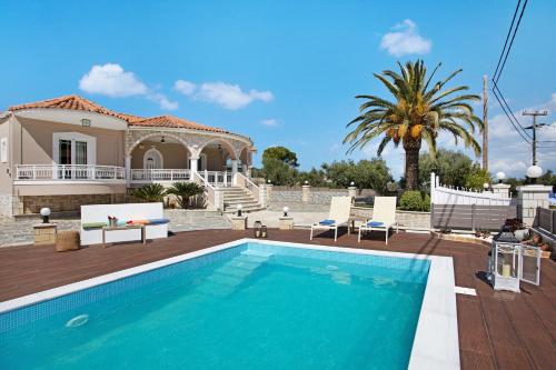Villa Chrysoula — 4-Star Luxury Hotel in None, Greece