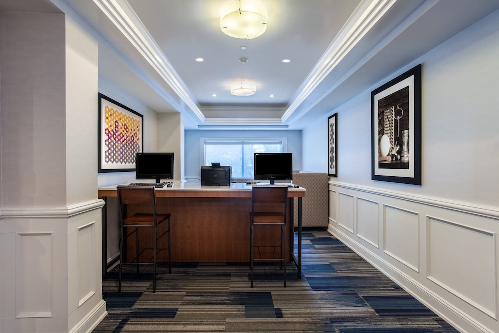 Holiday Inn Express Hauppauge Long Island - photo 32