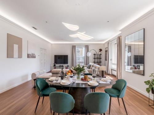 The Best Rent Prestigious multi bedroom apartment overlooking St. Peter s — 4-Star Luxury Hotel in Rome, Italy