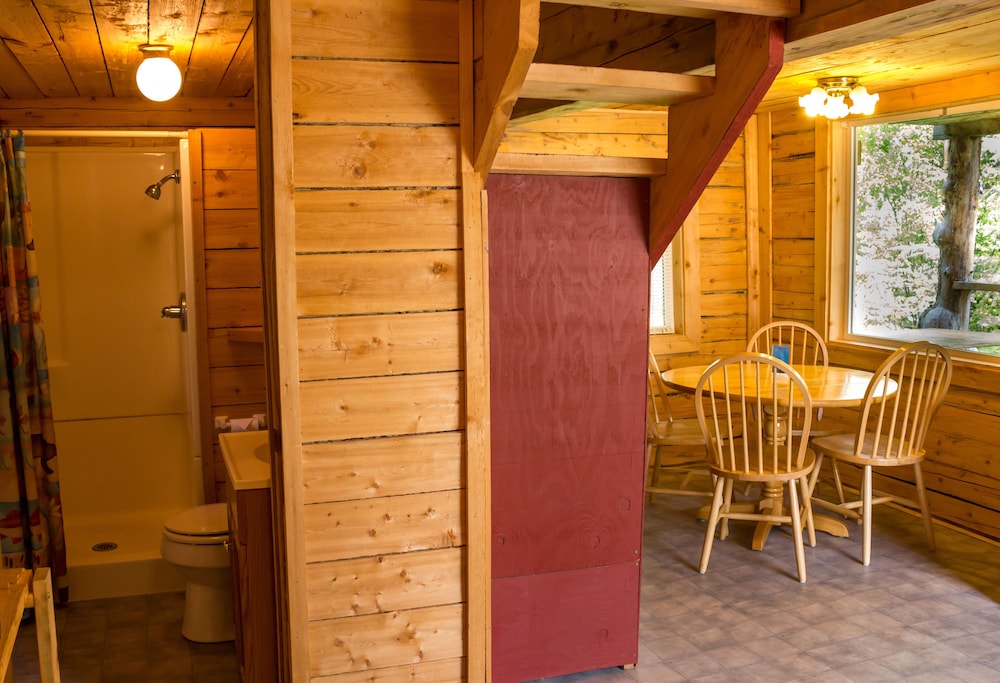 Midnight Sun Log Cabins - photo 78