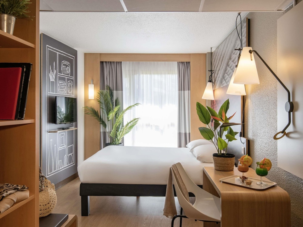 ibis Cannes Plage La Bocca — hotel in Cannes