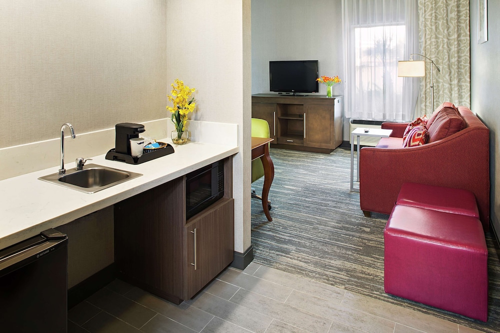 Hampton Inn & Suites Palm Desert - photo 29