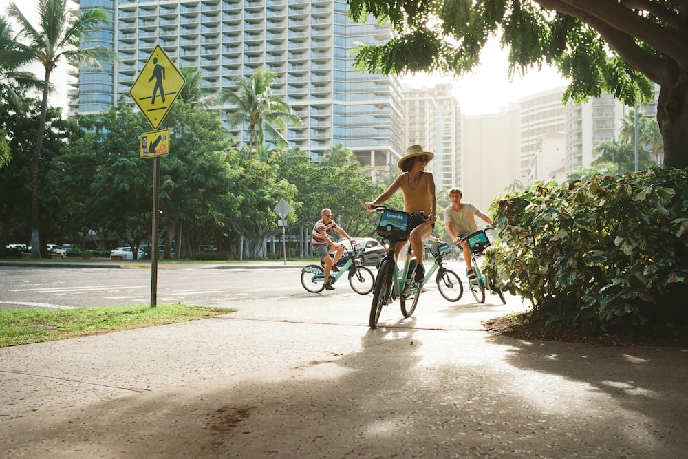 The Ambassador Hotel of Waikiki Tapestry Collection by Hilton - photo 65