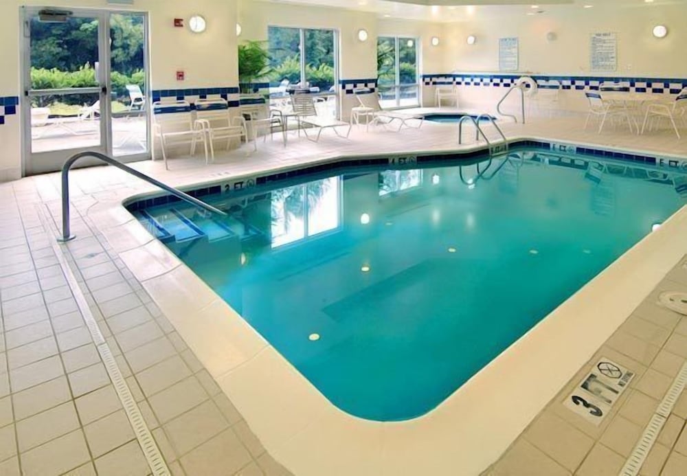 Fairfield by Marriott Inn & Suites Emporia I 95 - photo 21
