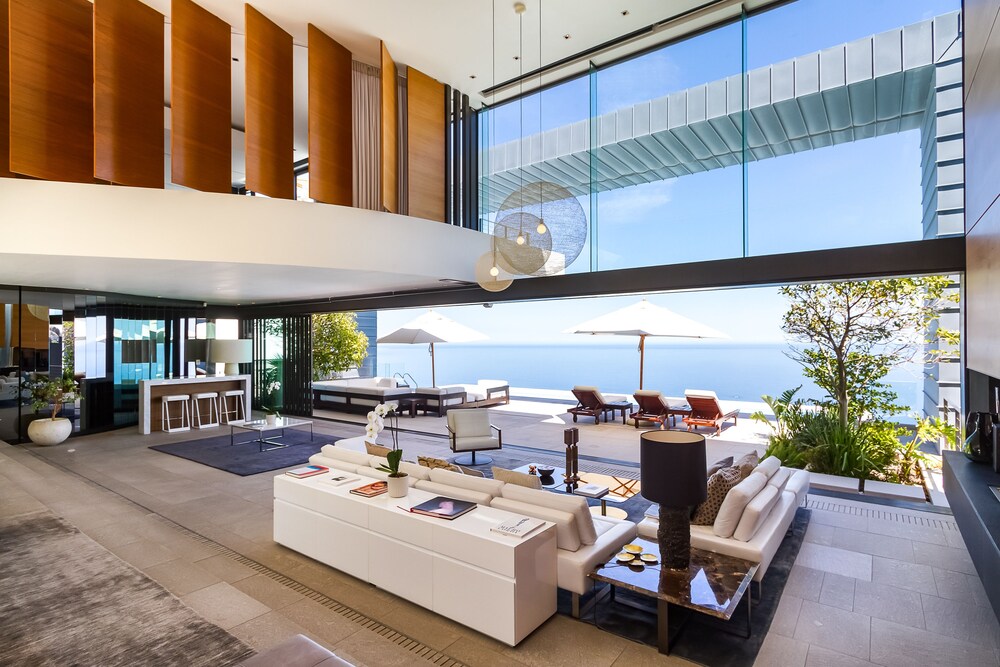 Pentagon — 4-Star Luxury Hotel in Cape Town, South Africa