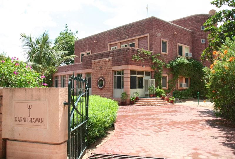 Karni Bhawan Heritage Hotel Jodhpur — hotel near Jodhpur Airport