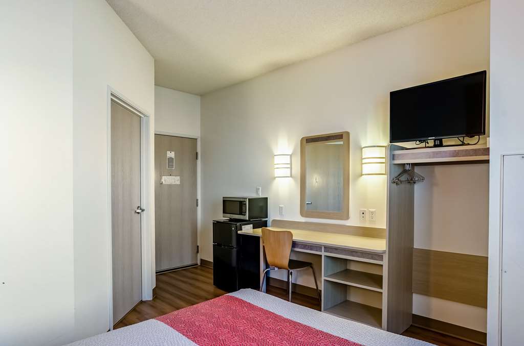 Super 8 by Wyndham Sidney NE - photo 8