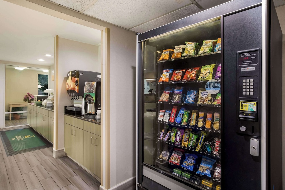 Quality Inn Atlanta Northlake - photo 24