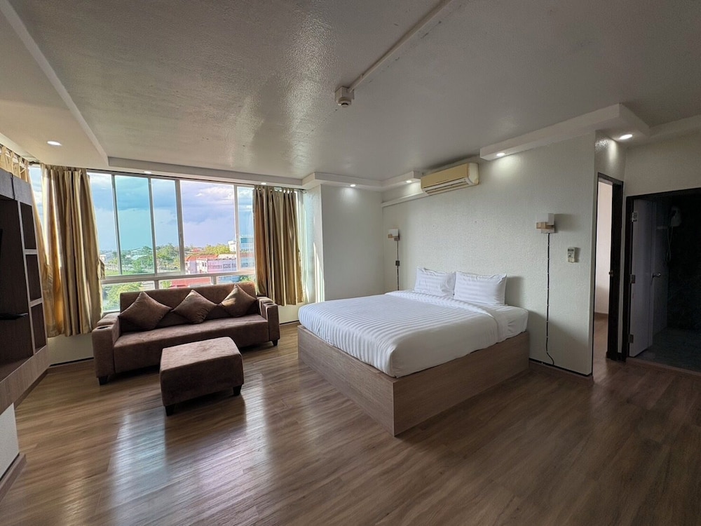 KM Kwanphayao Hotel in Phayao, Thailand