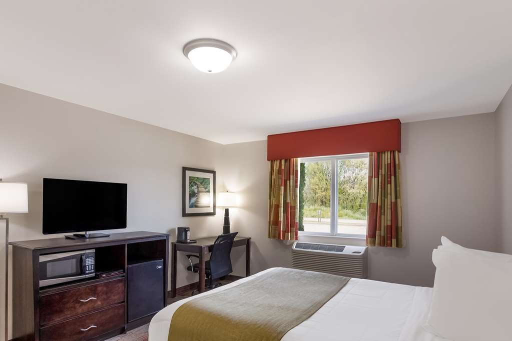 SureStay Hotel by Best Western Whittington Rend Lake - photo 16