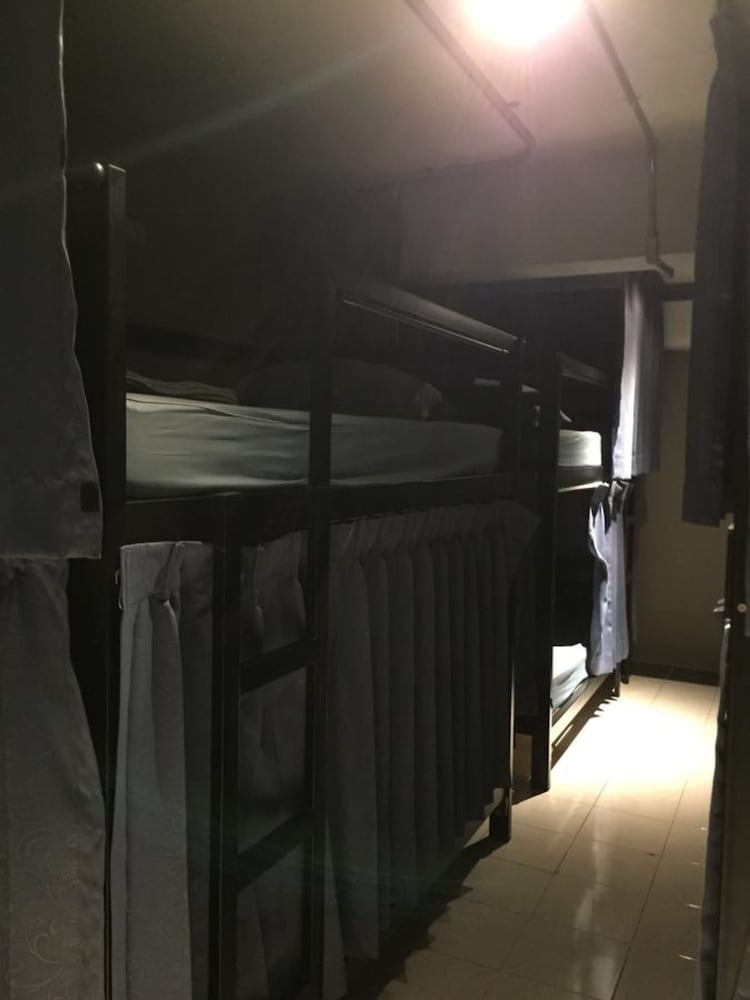 B168 Bed & More Hostel