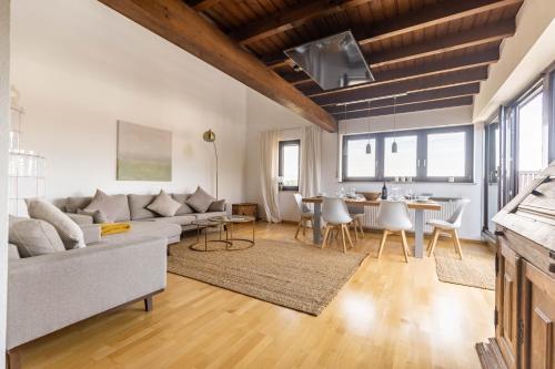 Penthouse Weitblick mit Berg und Seesicht — 4-Star Luxury Hotel in Kressbronn Am Bodensee, Germany
