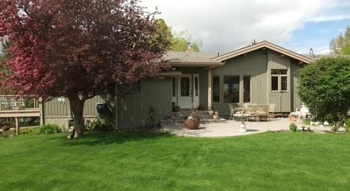 Windermere Lakeside Bed and Breakfast — 4-Star Luxury Hotel in Invermere, Canada