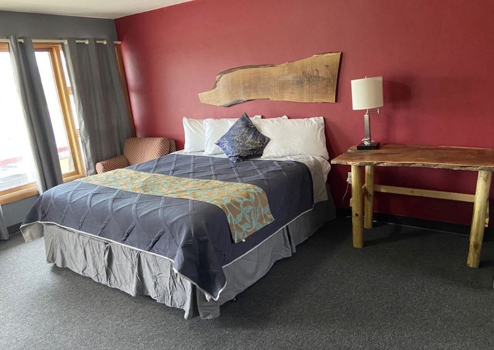 Tri States Wood Inn - photo 7