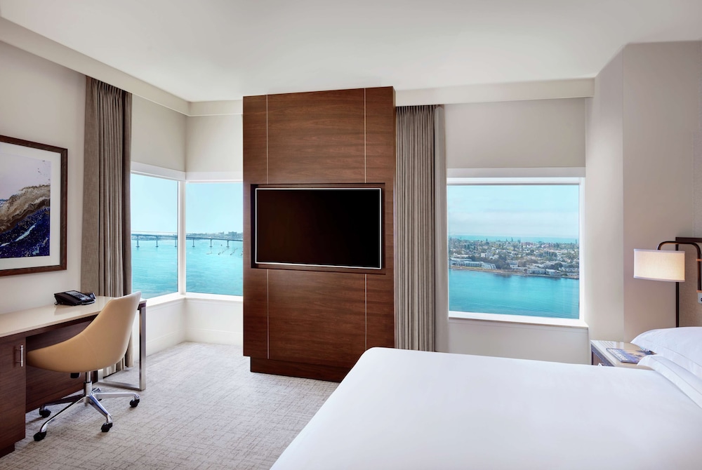 Hilton San Diego Bayfront - photo 12