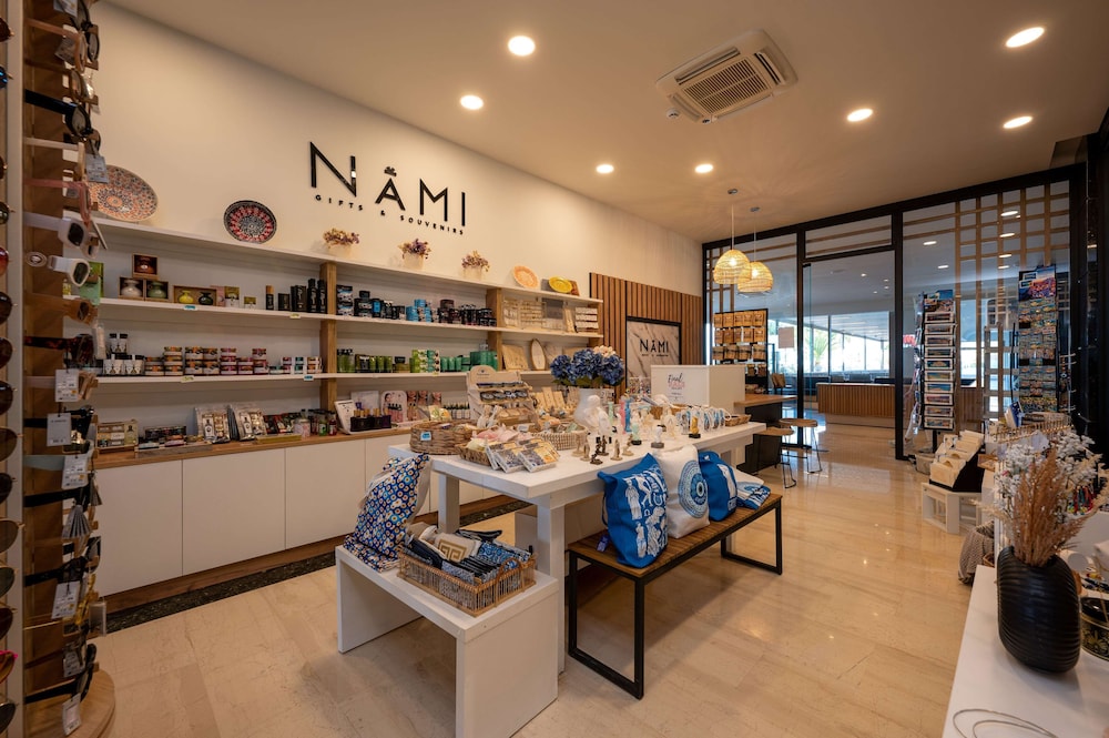 מזון ומשקאות