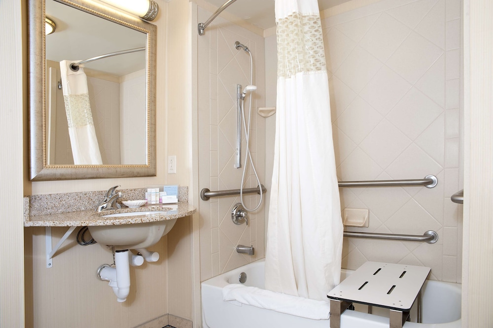 Hampton Inn Jacksonville - photo 13