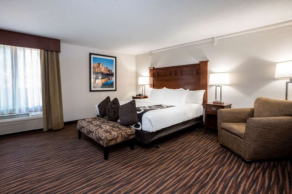 La Quinta Inn by Wyndham Bend - photo 25