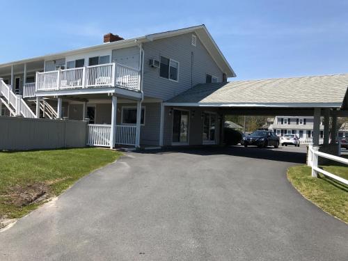 The Three Seasons Resort - photo 22