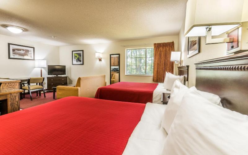 Wamego Inn and Suites - photo 11