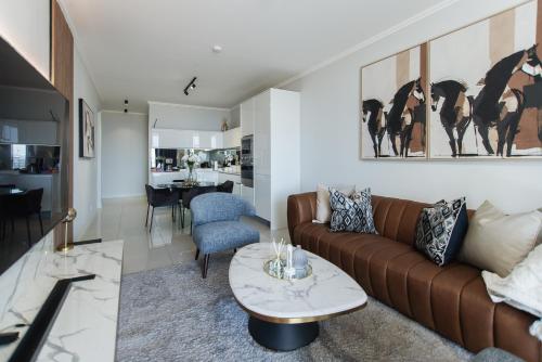 Les Megalithes - carbon neutral hotel in Sete