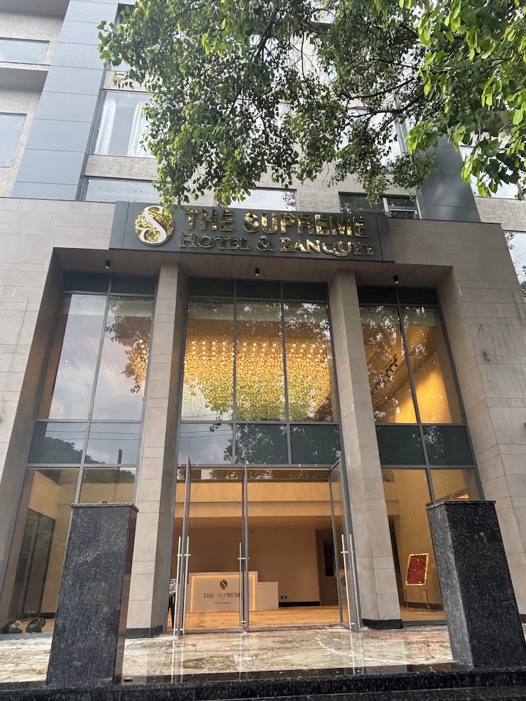 The Supreme Hotel and Banquet in Gaya, India