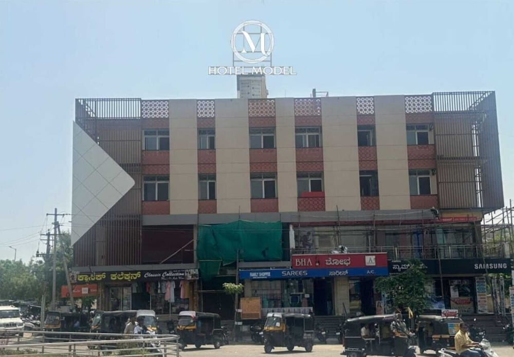 Model Grand Inn in Bellary, India