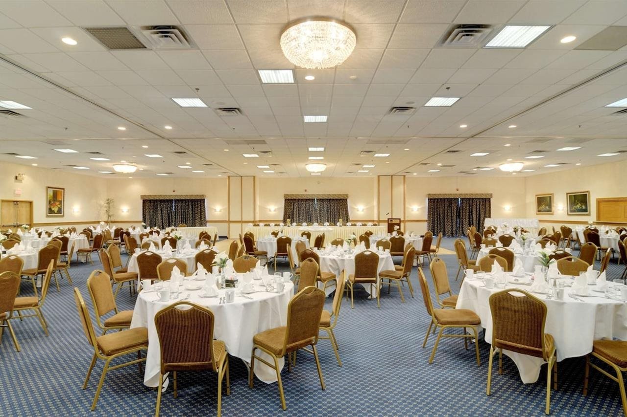 Best Western Plus Chicago Hillside - photo 8