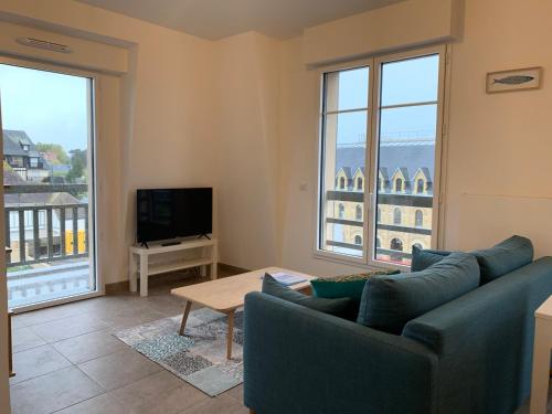 Le Coquillage Parking Prive in Deauville, France