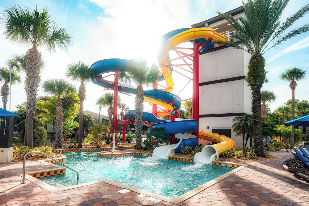 FantasyWorld Resort - photo 25