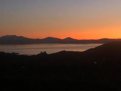 Whakaipo Bay Cabin Retreat Taupo — 5-Star Luxury Hotel in Taupo, New Zealand