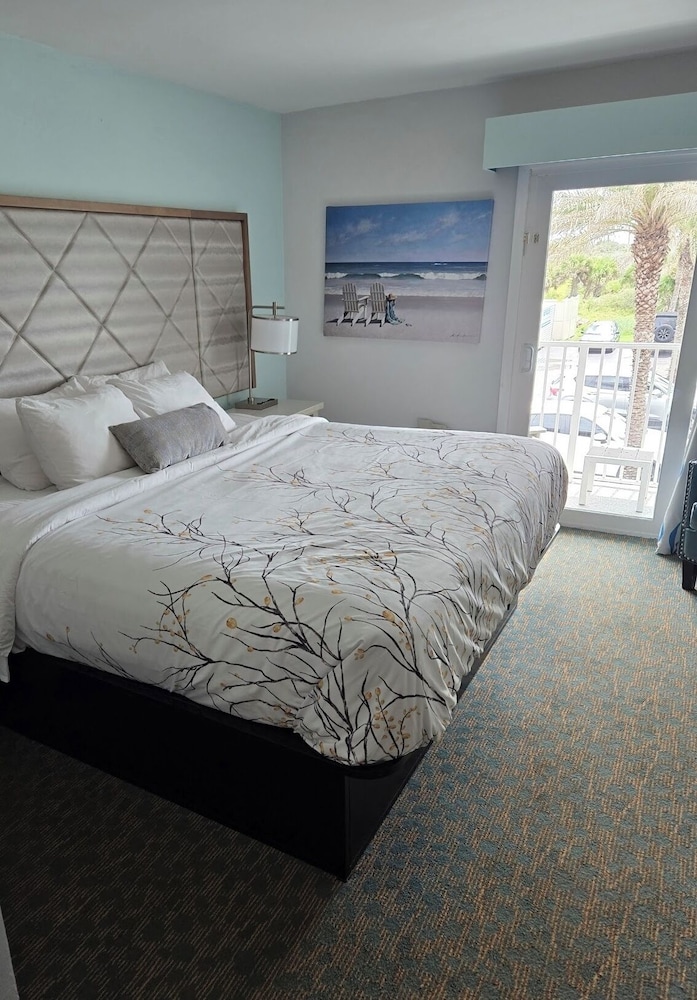 Ocean Sands Beach Boutique Inn 1 Acre Private Beach - photo 50