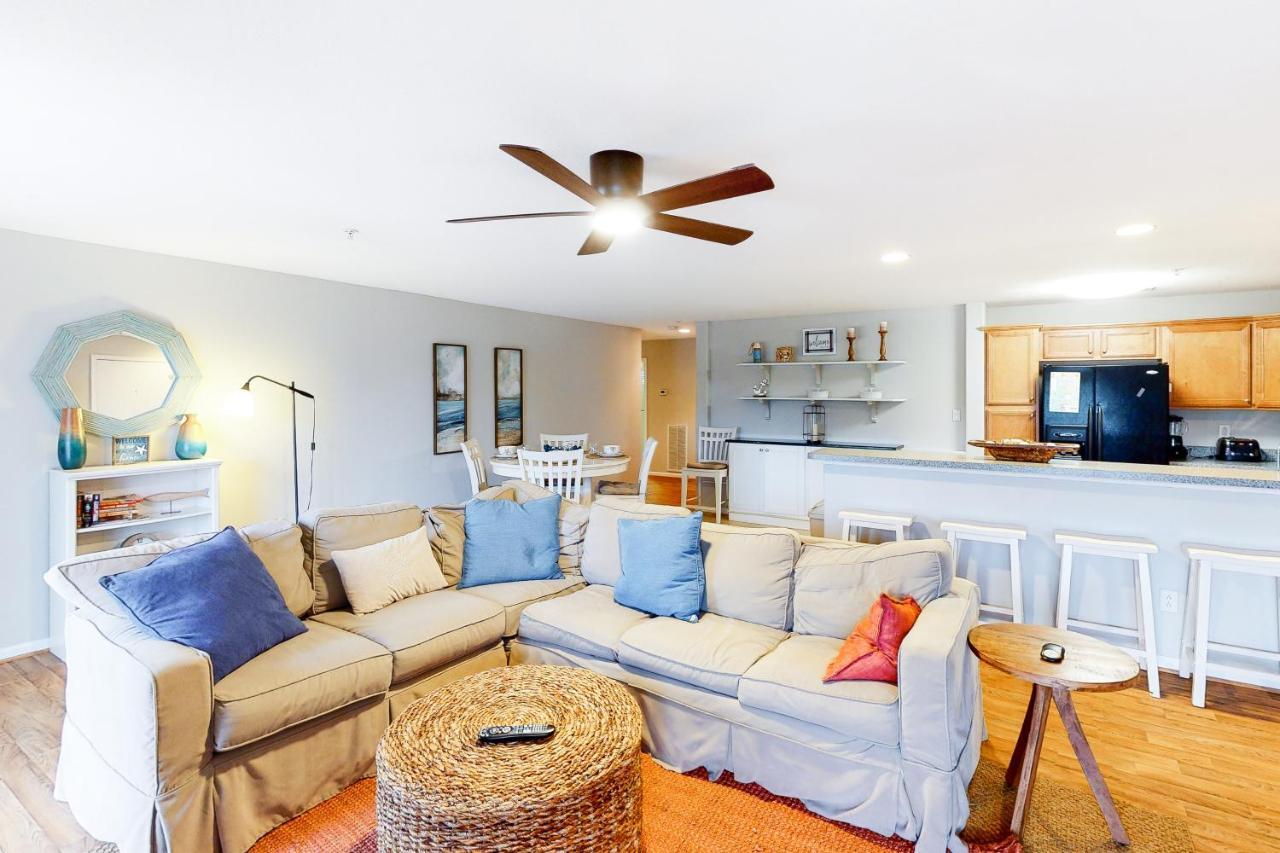 Seaside Three's A Charm D 104 — 4-Star Luxury Hotel in Virginia Beach, United States