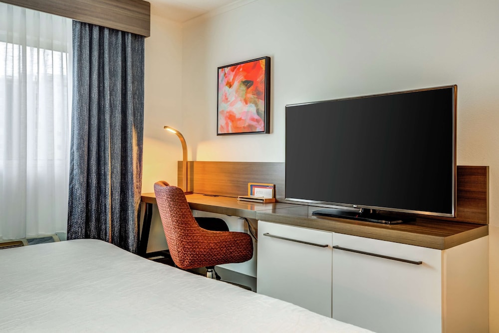 Hilton Garden Inn Boston Waltham - photo 13