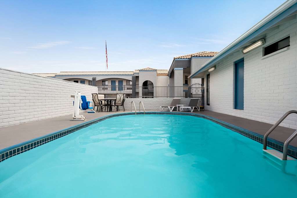 Baymont by Wyndham Kingman - photo 7