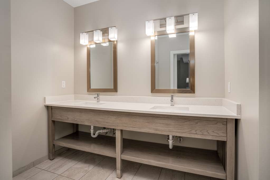Lighthouse Suites Best Western Signature Collection - photo 24