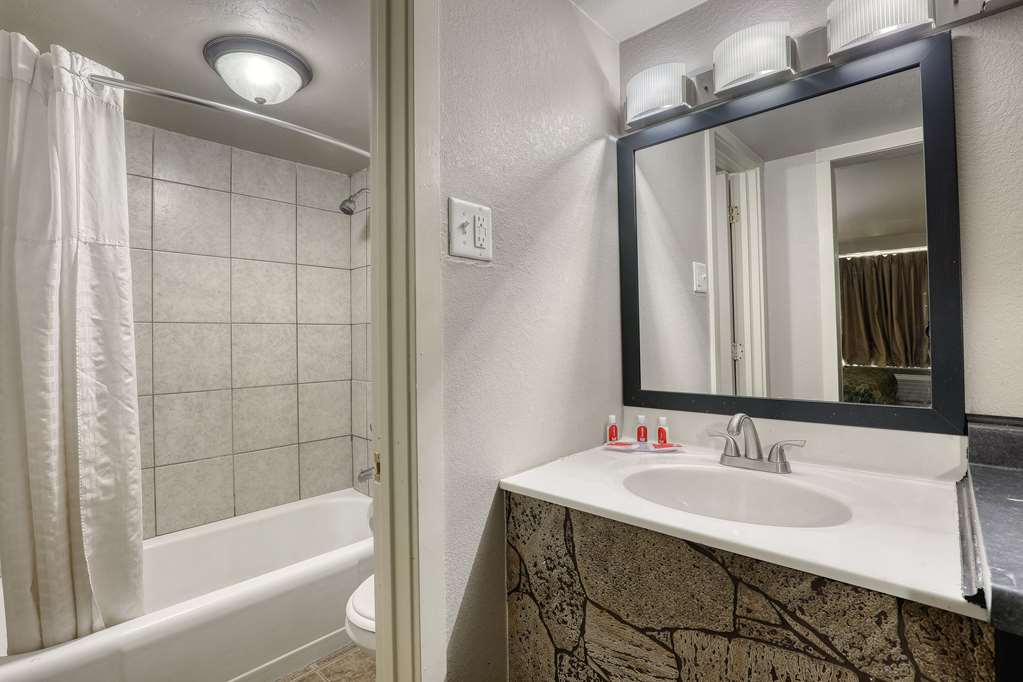 Suburban Studios Neenah Appleton - photo 29