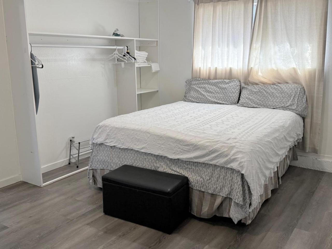 Vegas Apt 8 Mins to The Strip Free Parking